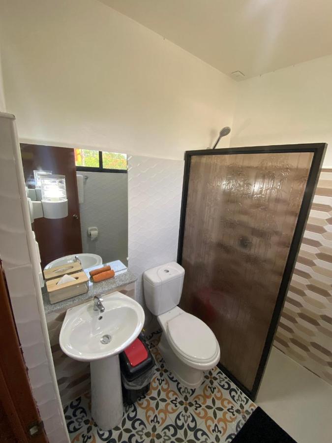 Ma Lourdes' Inn Palompon ภายนอก รูปภาพ
