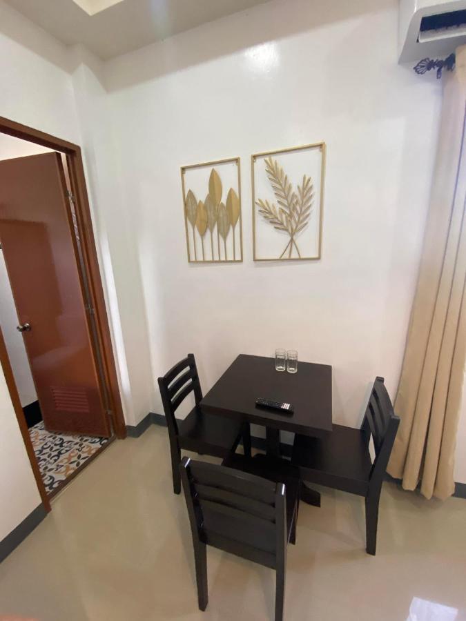 Ma Lourdes' Inn Palompon ภายนอก รูปภาพ