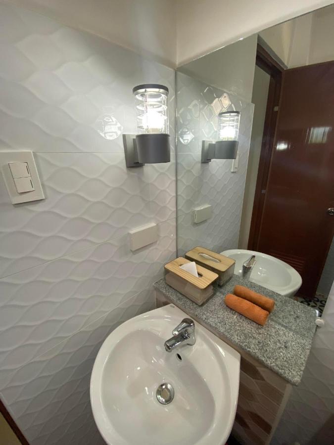 Ma Lourdes' Inn Palompon ภายนอก รูปภาพ