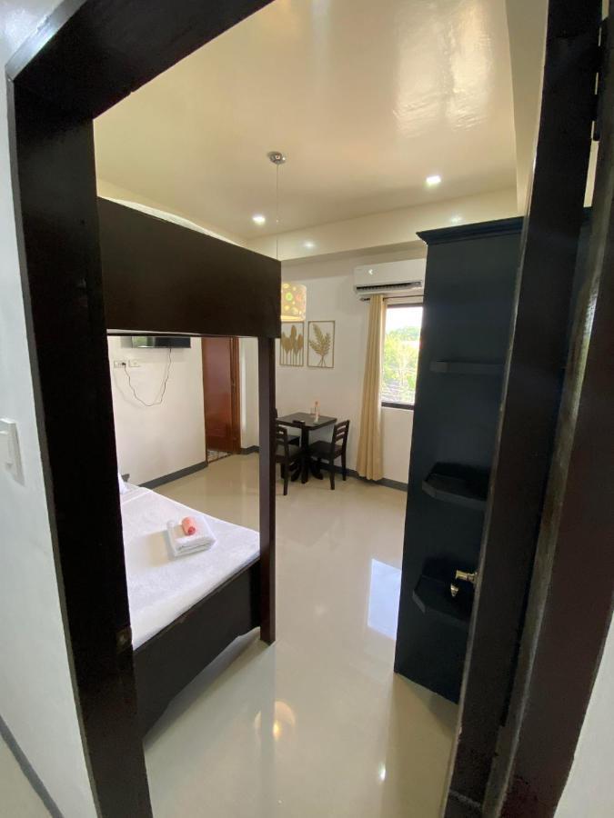 Ma Lourdes' Inn Palompon ภายนอก รูปภาพ